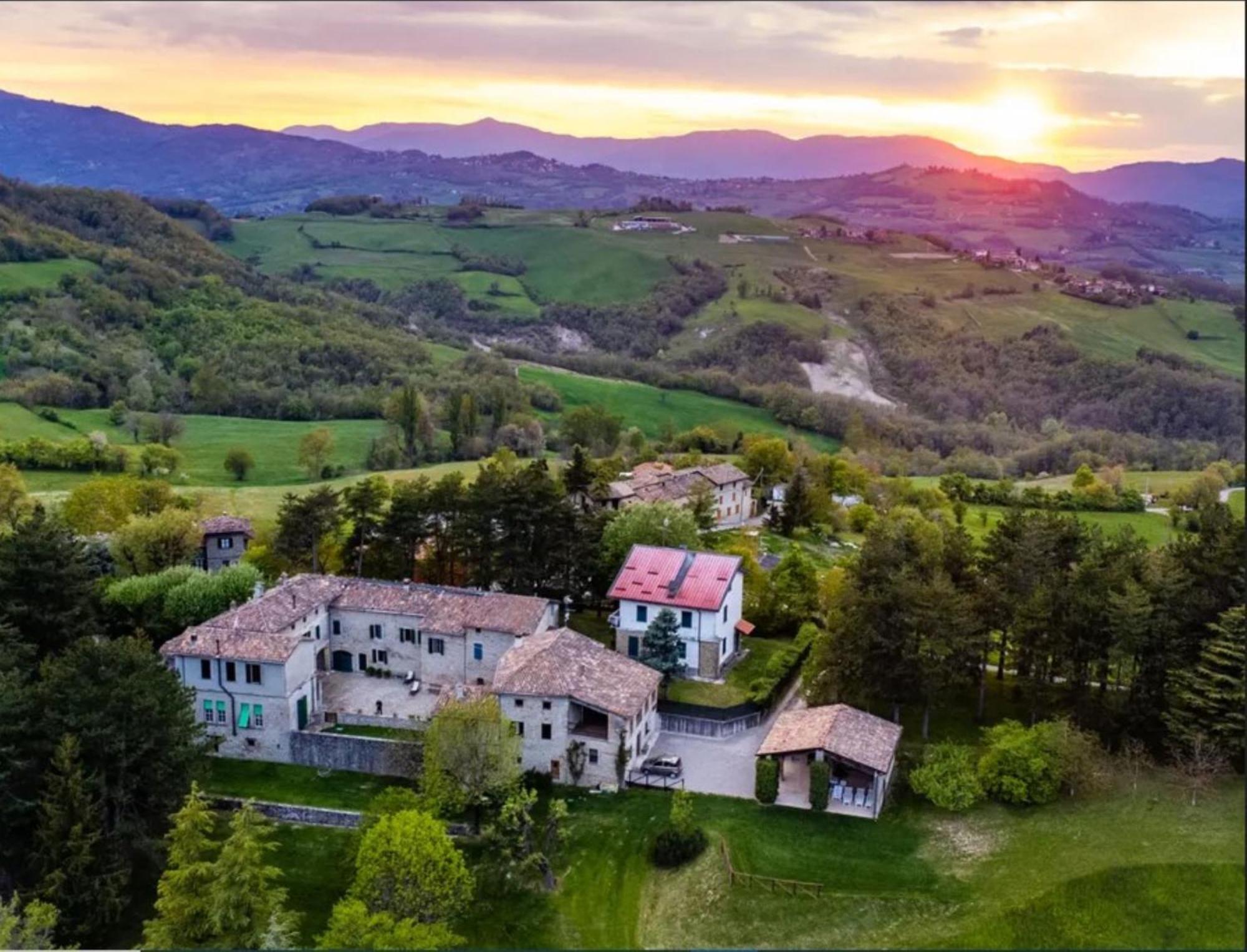 La Corte Bonomini Bed and Breakfast Neviano degli Arduini Buitenkant foto