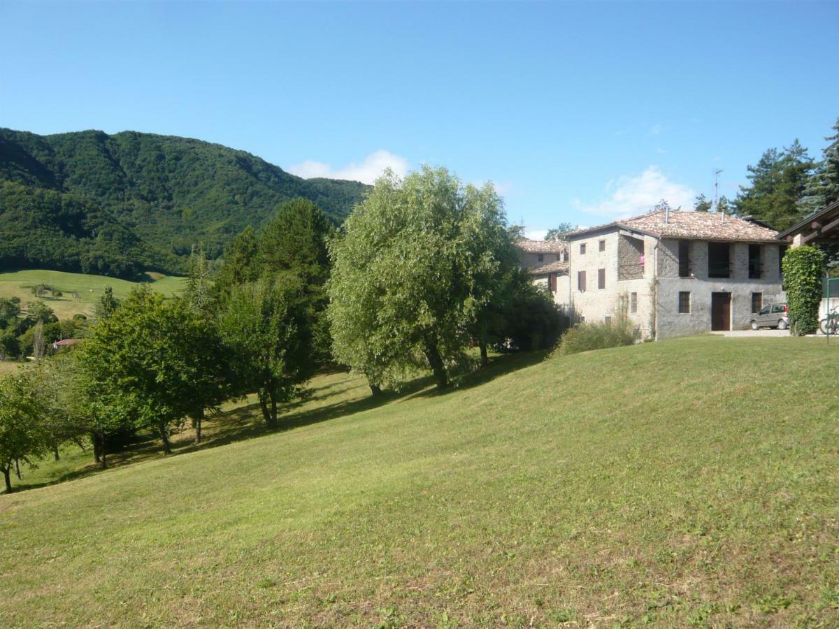 La Corte Bonomini Bed and Breakfast Neviano degli Arduini Buitenkant foto