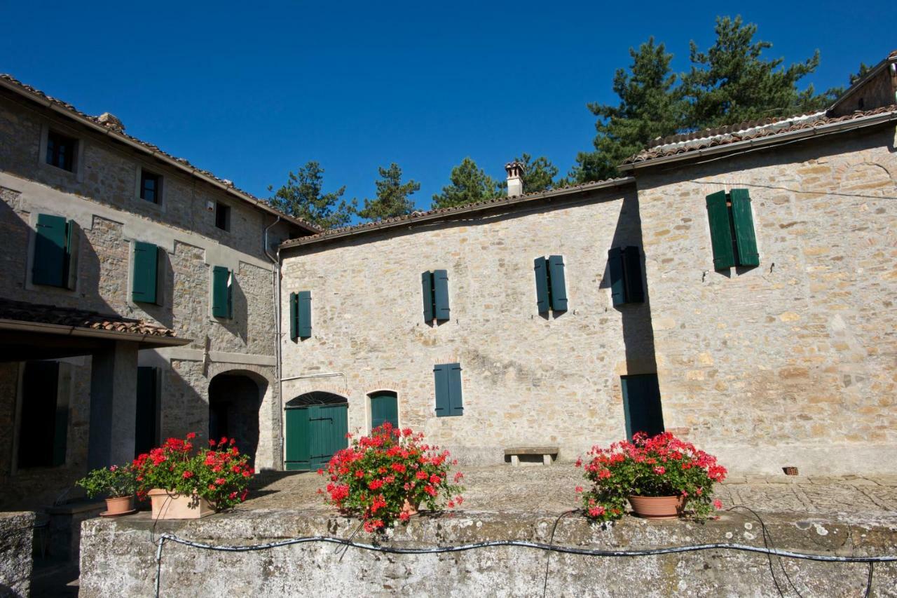 La Corte Bonomini Bed and Breakfast Neviano degli Arduini Buitenkant foto